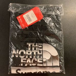 Northface X Supreme T-shirt! Dead stock!
